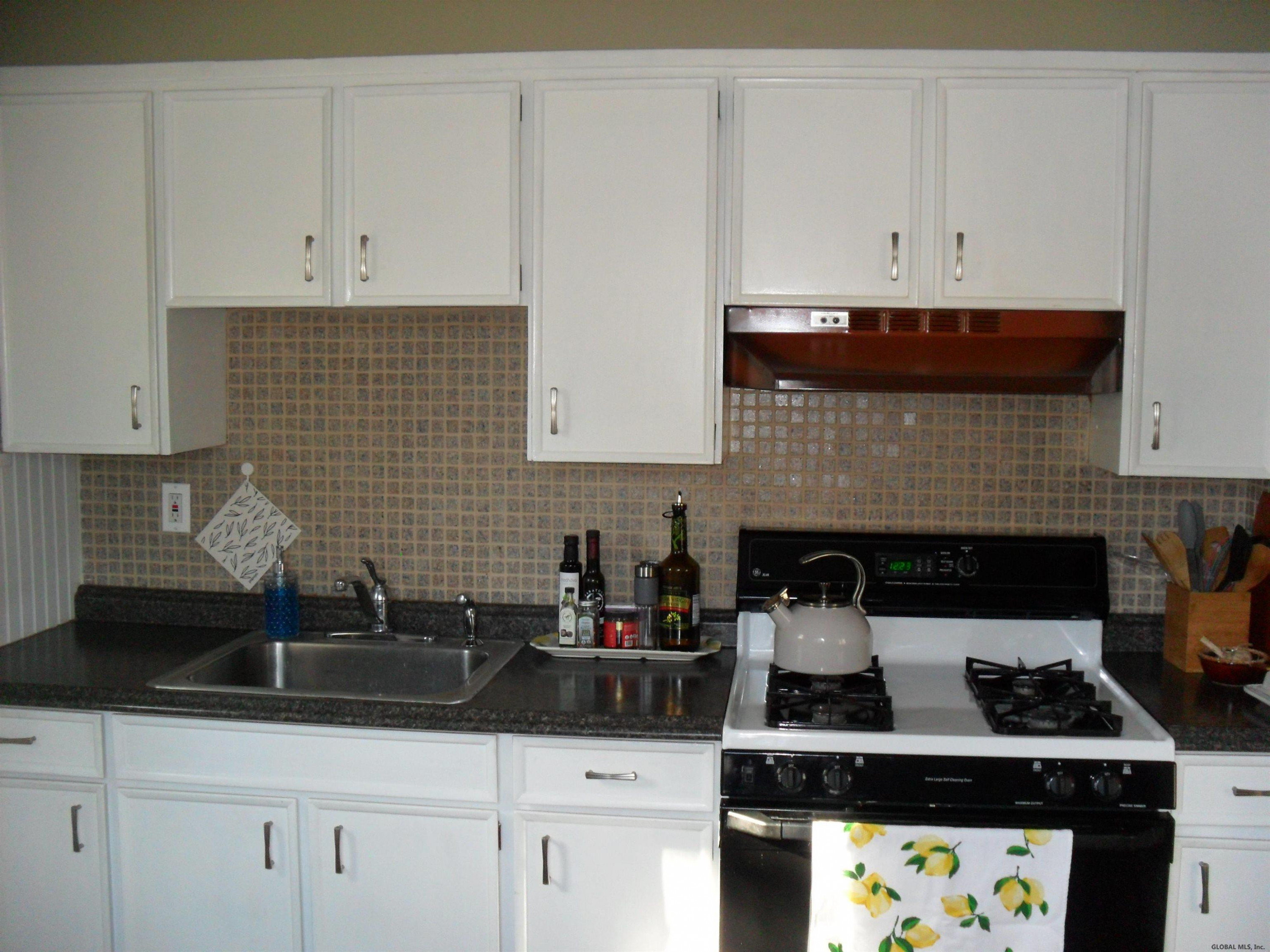 800 Chestnut Street Albany, NY 12203 - Photo 15 of 19 Photo 15