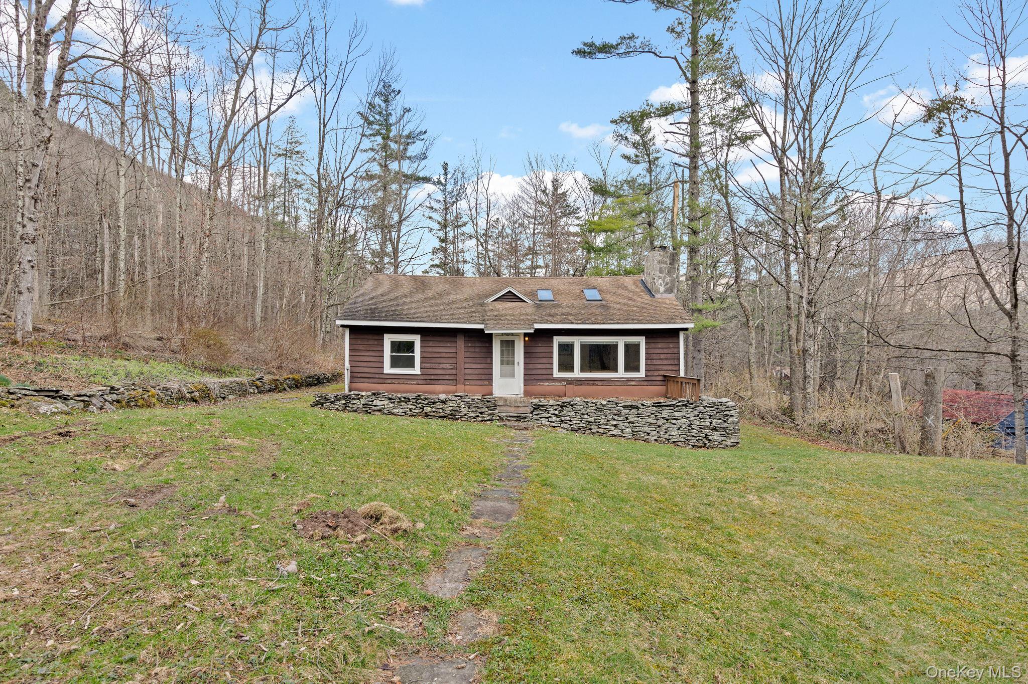 122 Golf Course Road Shandaken, NY 12480 - Photo 1 of 31