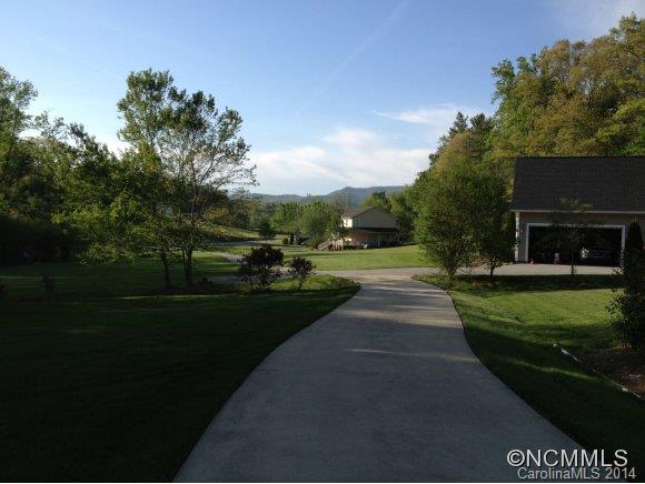 31 Stone Creek Road Fletcher, NC 28732 - Photo 3 of 24 Gallery Image 3