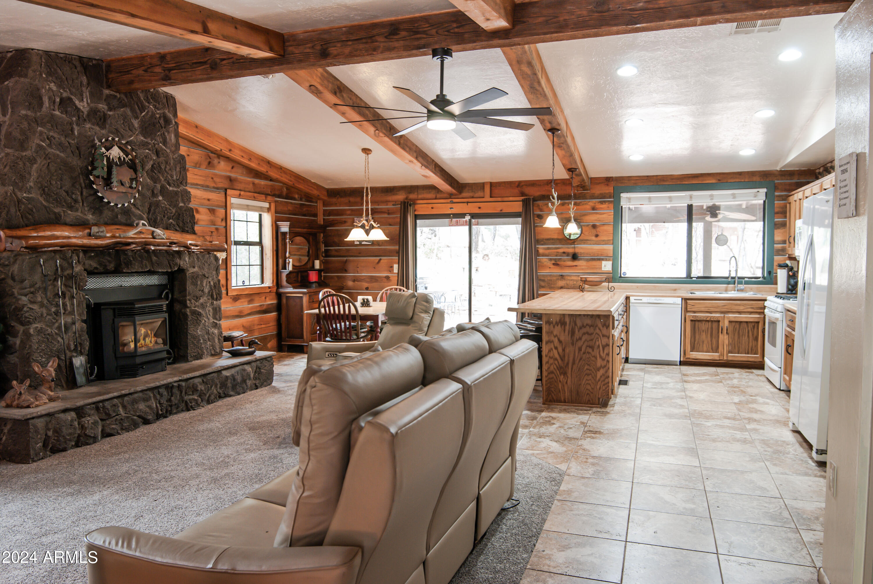 6776 Ridge Road Pine, AZ 85544 - Photo 3 of 24 6776 W Ridge Rd_Living Room 1