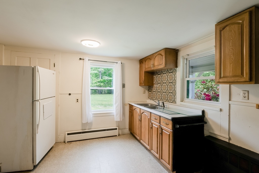 60 Robbins Road Winchendon, MA 01475 - Photo 10 of 42