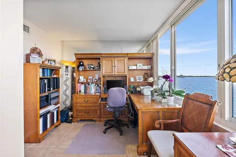 $949,000 | 5279 Isla Key Boulevard South, Unit 417, St. Petersburg, FL 33715
