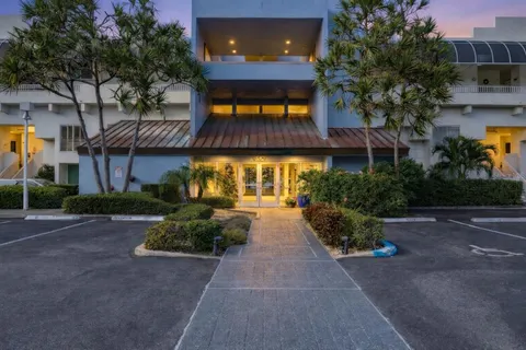 $949,000 | 5279 Isla Key Boulevard South, Unit 417, St. Petersburg, FL 33715