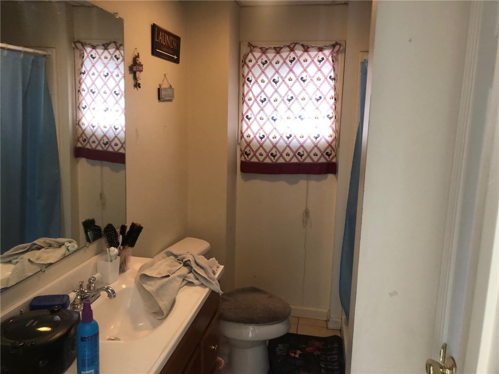 101 Paradis Avenue Woonsocket, RI 02895 - Photo 11 of 12