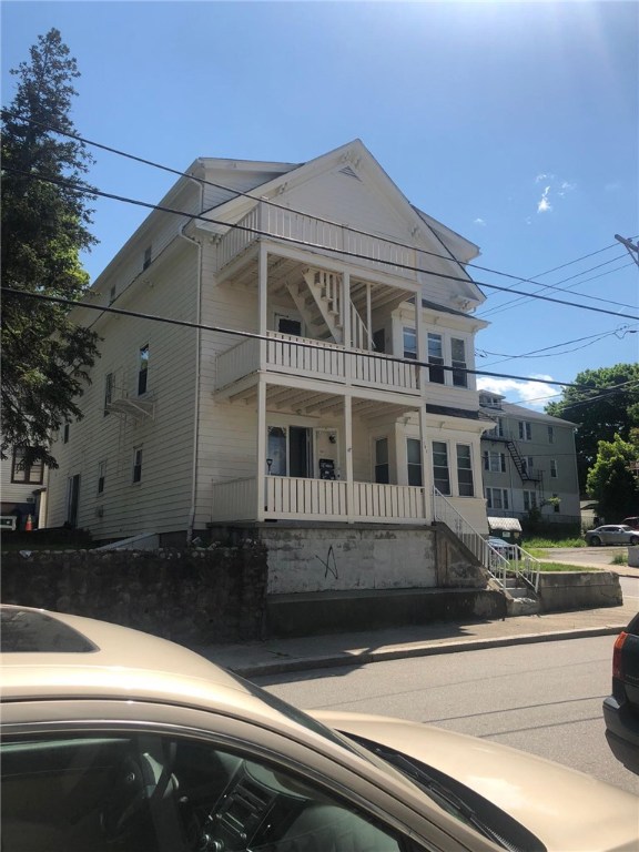 101 Paradis Avenue Woonsocket, RI 02895 - Photo 3 of 12