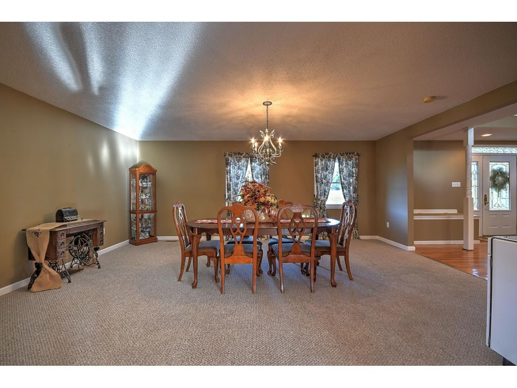 8245 Baileyton Road Greeneville, TN 37745 - Photo 11 of 28 Dining Room