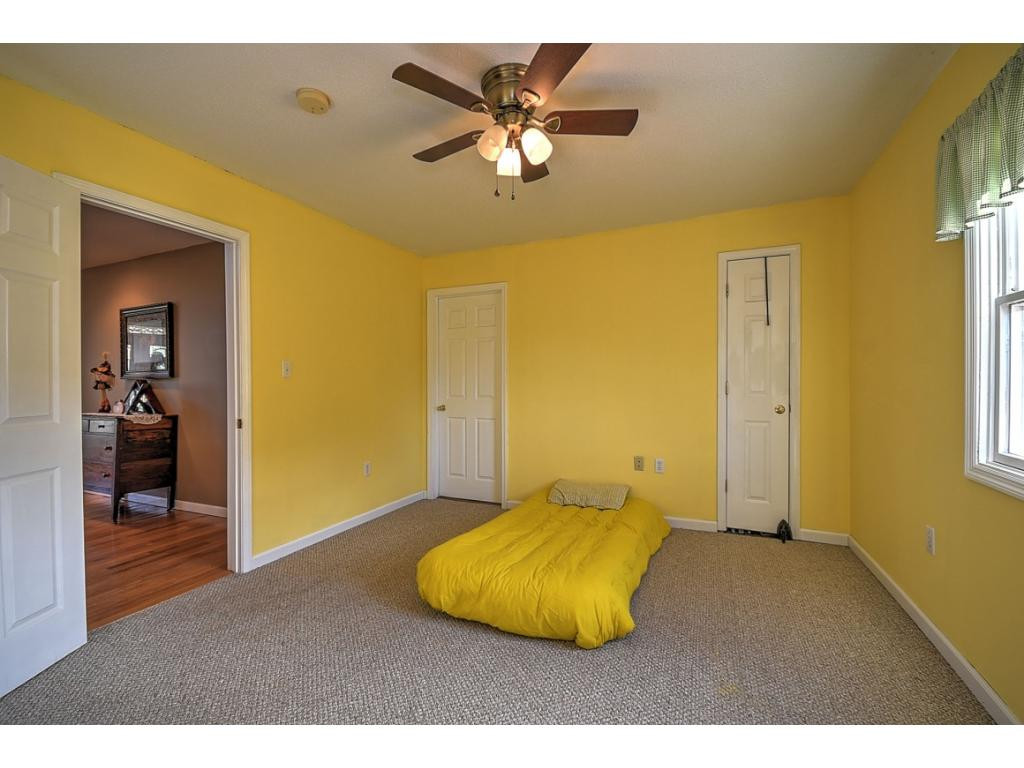 8245 Baileyton Road Greeneville, TN 37745 - Photo 15 of 28 Master Bedroom