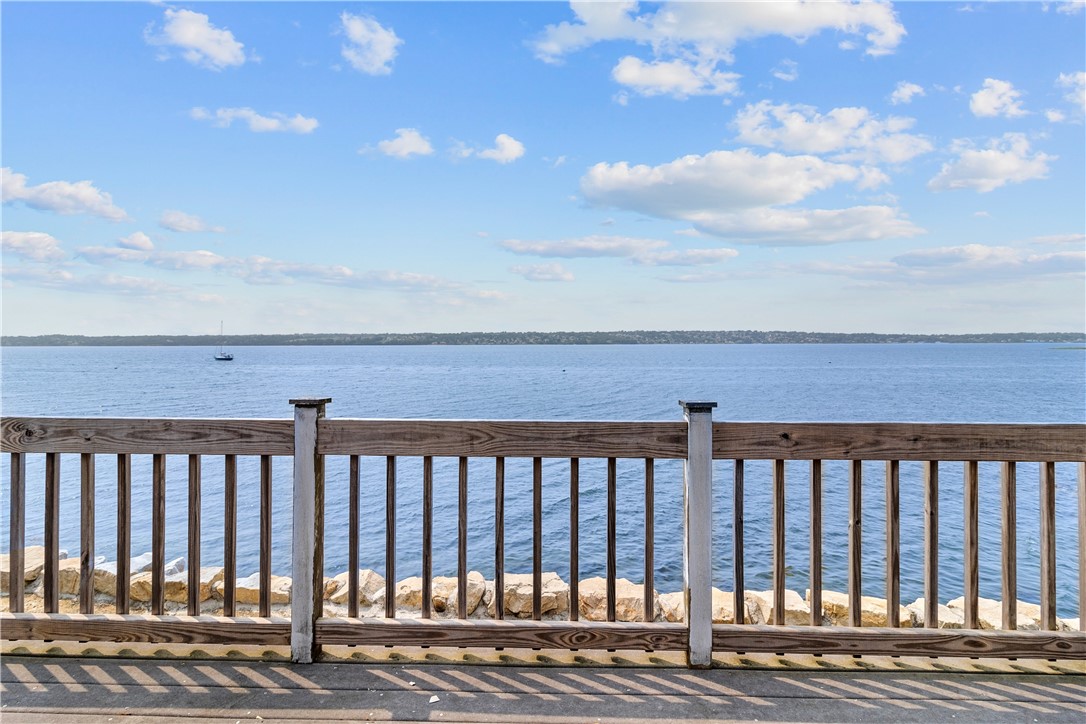 42 Driftwood Drive Tiverton, RI 02878 - Photo 18 of 50