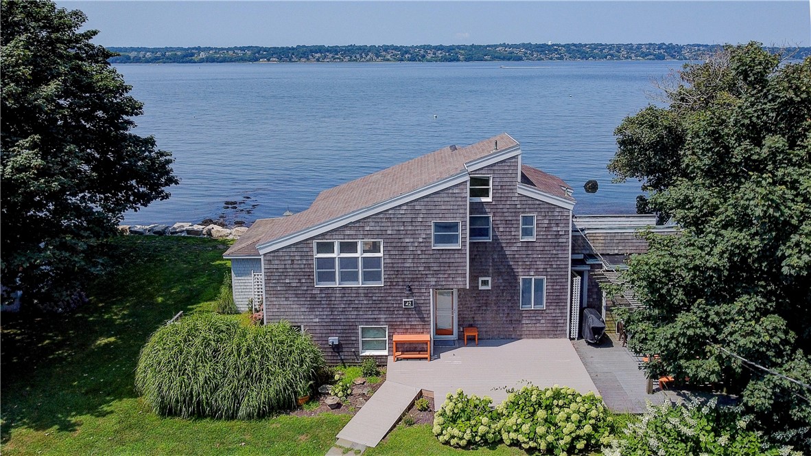 42 Driftwood Drive Tiverton, RI 02878 - Photo 22 of 50