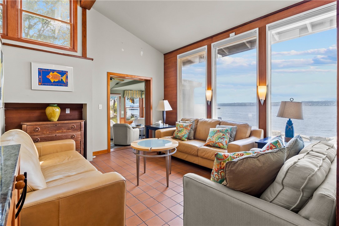 42 Driftwood Drive Tiverton, RI 02878 - Photo 25 of 50