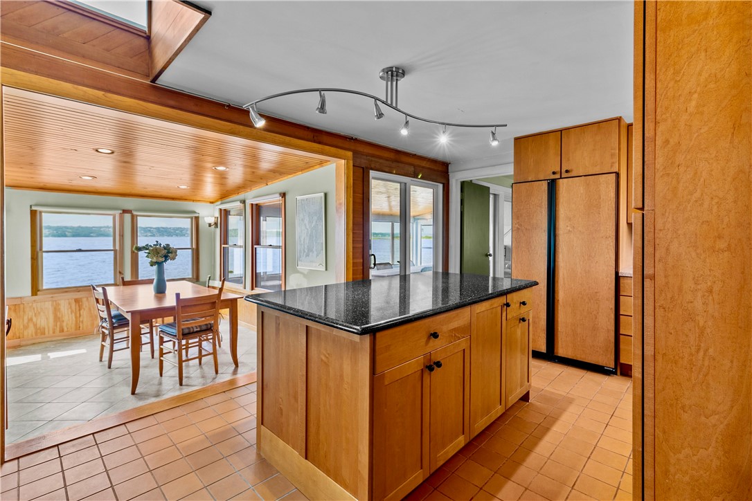 42 Driftwood Drive Tiverton, RI 02878 - Photo 28 of 50