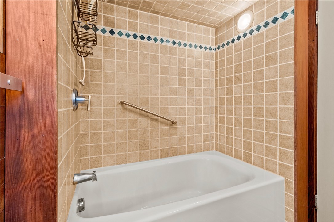 42 Driftwood Drive Tiverton, RI 02878 - Photo 39 of 50