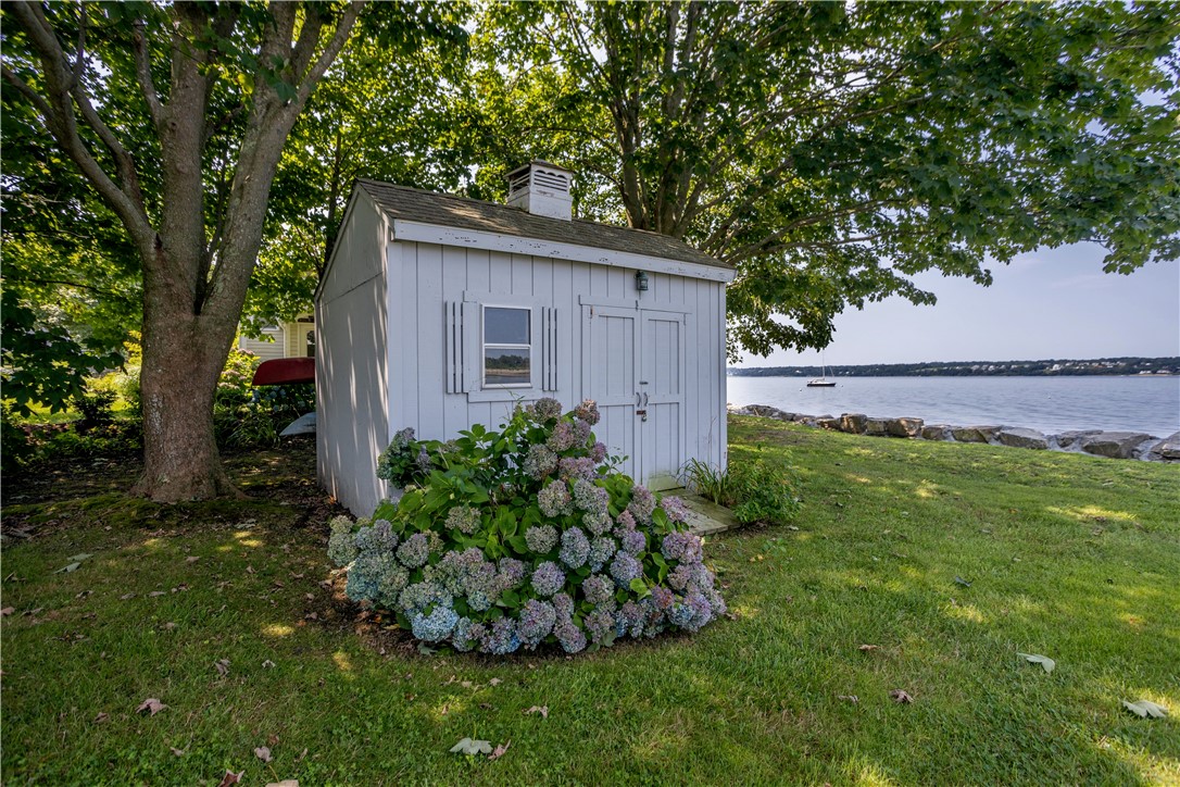 42 Driftwood Drive Tiverton, RI 02878 - Photo 7 of 50