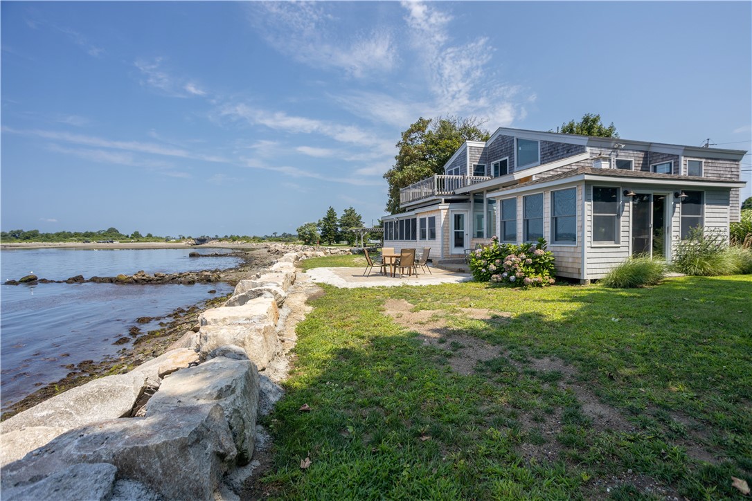 42 Driftwood Drive Tiverton, RI 02878 - Photo 8 of 50