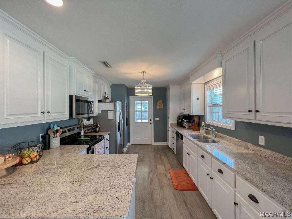108 Longleaf Lane Enterprise, AL 36330 - Photo 8 of 42 Gallery Image 8