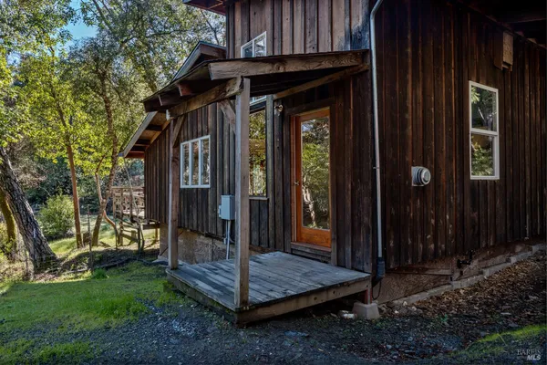 $235,000 | 20001 Woodman Creek Road, Laytonville, CA 95454