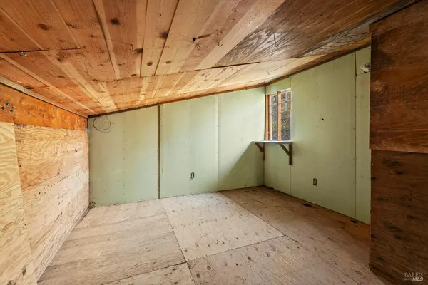 $235,000 | 20001 Woodman Creek Road, Laytonville, CA 95454