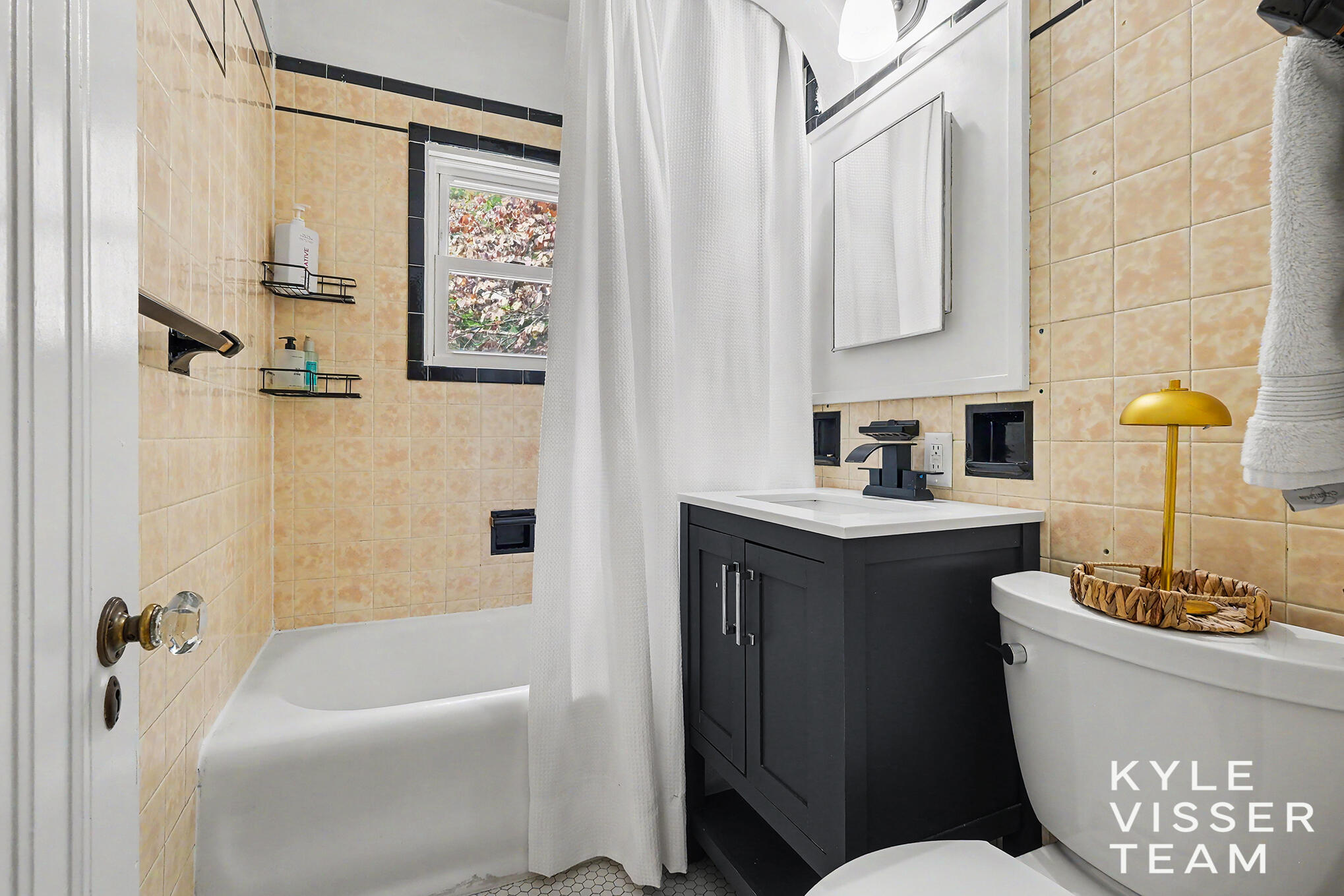 1415 Fisk Road Southeast Grand Rapids, MI 49506 - Photo 15 of 31 Full Bath