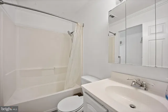 $578,000 | 301 Snowball Drive, Levittown, PA 19056