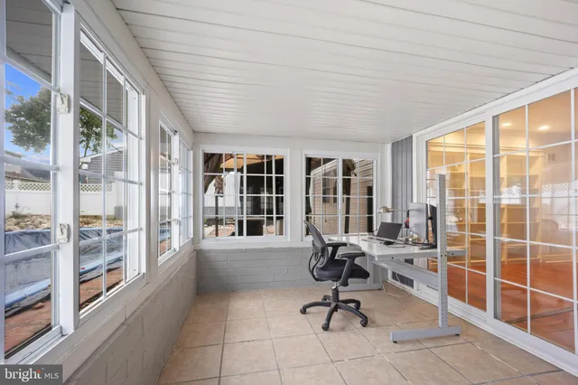 $578,000 | 301 Snowball Drive, Levittown, PA 19056