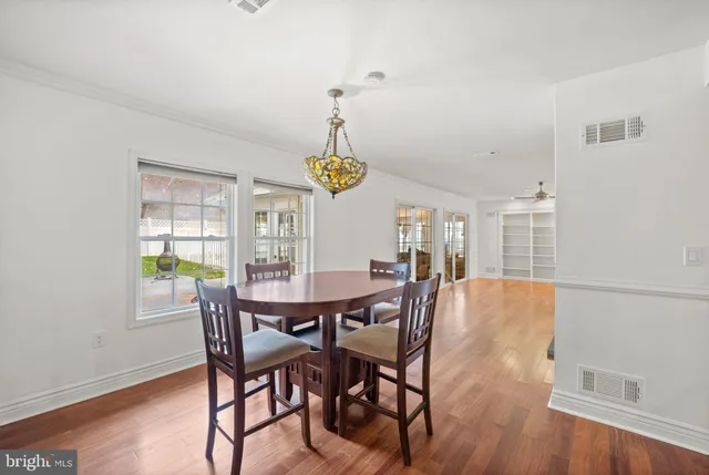 $578,000 | 301 Snowball Drive, Levittown, PA 19056