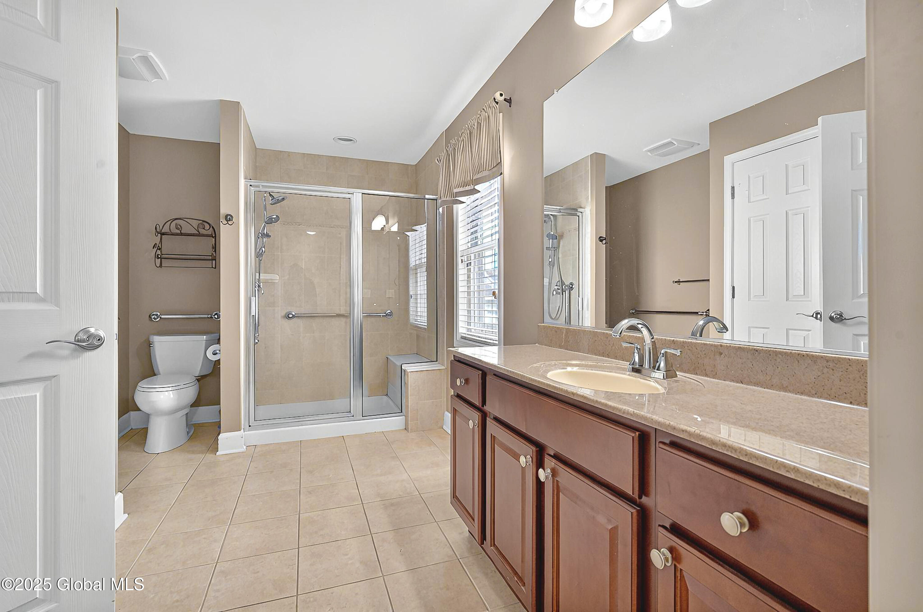 22 Gladstone Circle Halfmoon, NY 12118 - Photo 29 of 48 Master Bath