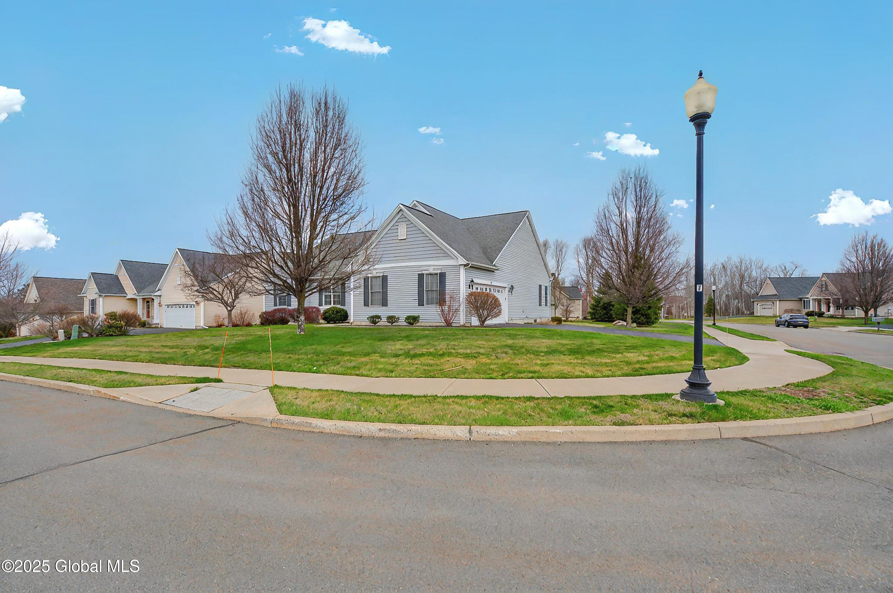 22 Gladstone Circle Halfmoon, NY 12118 - Photo 42 of 48 21-22 GLADSTONE-32