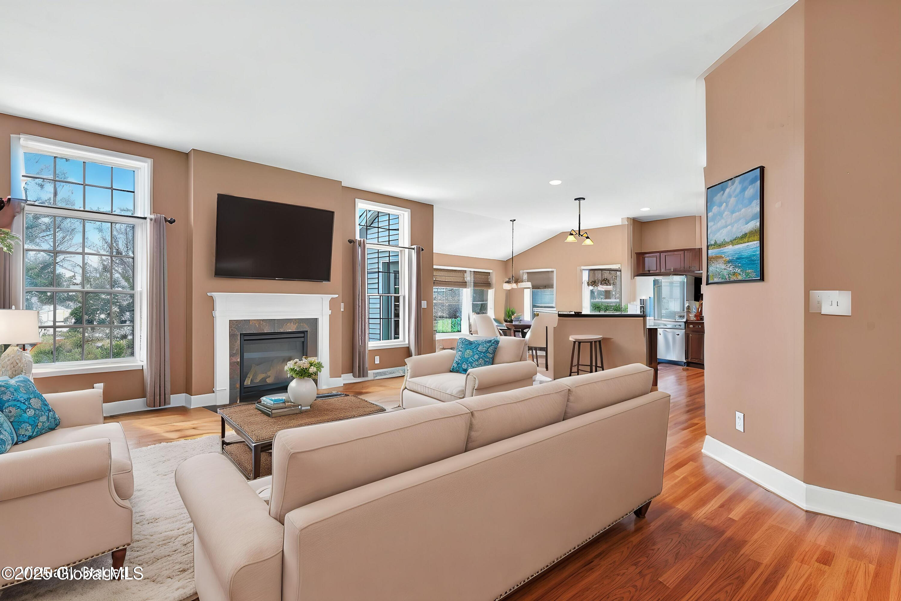 22 Gladstone Circle Halfmoon, NY 12118 - Photo 9 of 48 Family Room