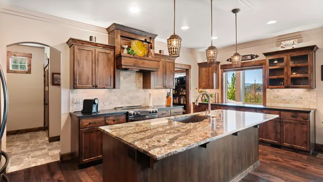 $849,500 | 14113 North Copper Canyon Lane, Spokane, WA 99208