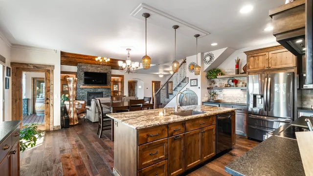 $849,500 | 14113 North Copper Canyon Lane, Spokane, WA 99208