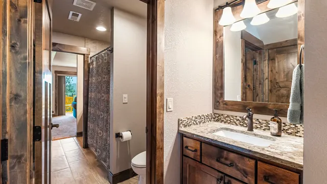 $849,500 | 14113 North Copper Canyon Lane, Spokane, WA 99208