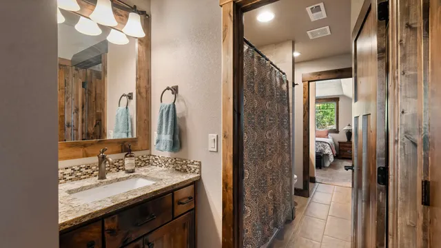 $849,500 | 14113 North Copper Canyon Lane, Spokane, WA 99208