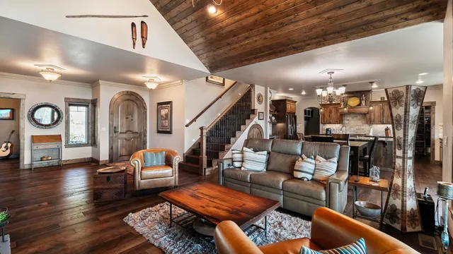 $849,500 | 14113 North Copper Canyon Lane, Spokane, WA 99208