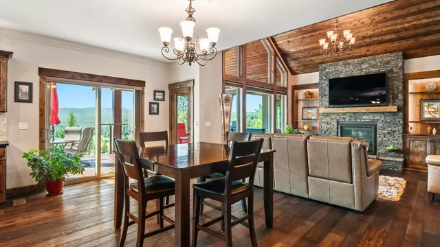 $849,500 | 14113 North Copper Canyon Lane, Spokane, WA 99208