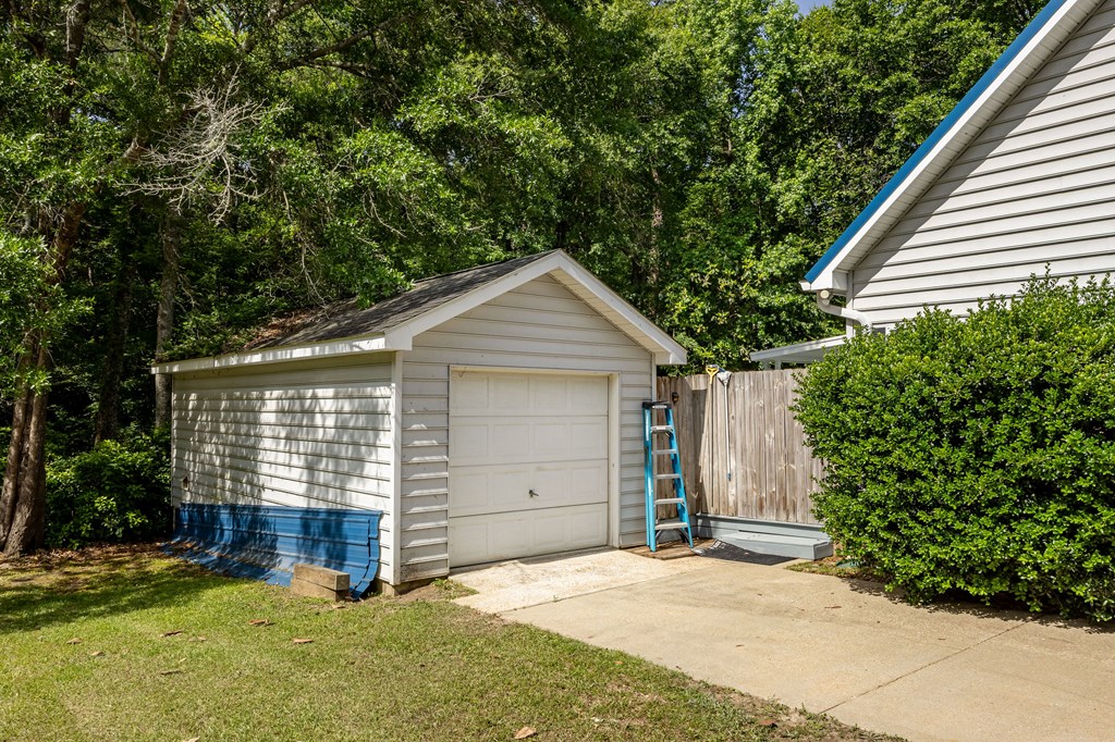 667 Fuller Road Dothan, AL 36301 - Photo 5 of 39