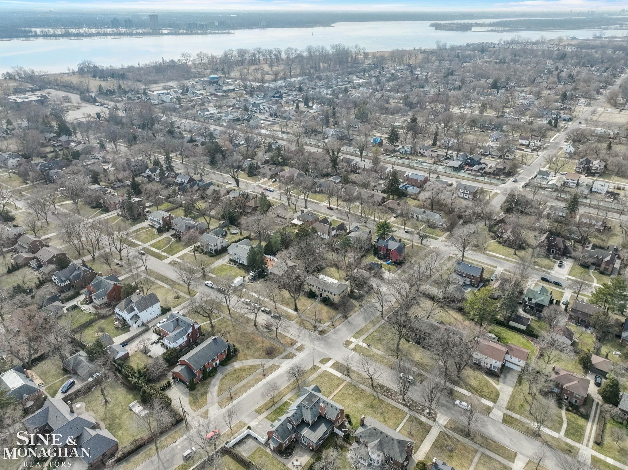 606 Pemberton Road Grosse Pointe, MI 48230 - Photo 74 of 99 50142204-FB9CFE6F-018F-43E1-A8F8-79C5BB021E2A.JPG