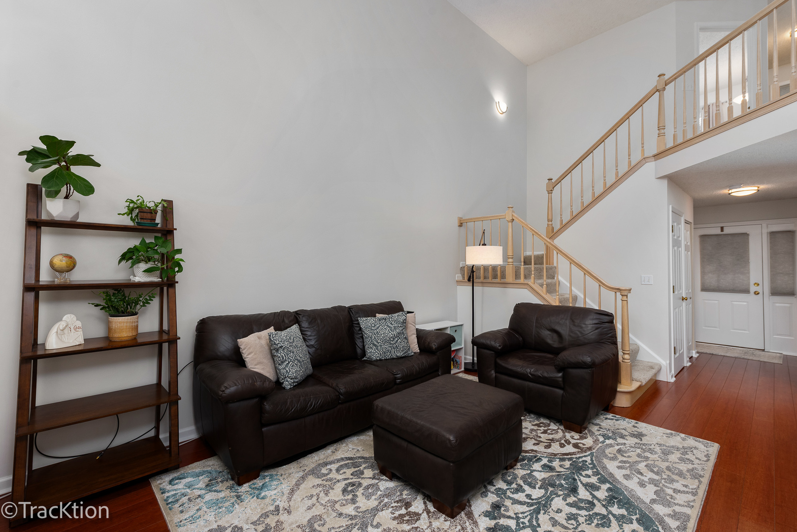 325 Cimarron Road East Lombard, IL 60148 - Photo 3 of 27 Gallery Image 3