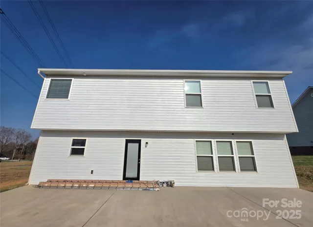 $394,900 | 1047 Mackey Court, Gastonia, NC 28056