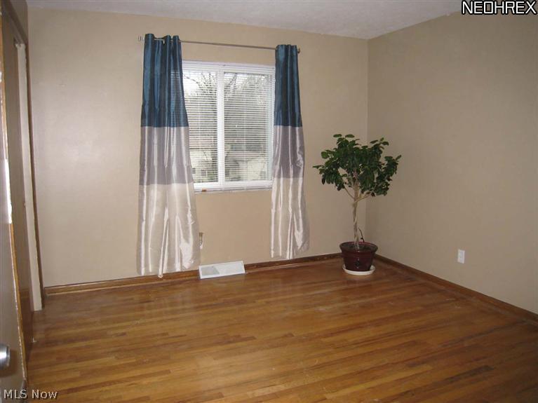 4751 Venus Road Uniontown, OH 44685 - Photo 7 of 16 Gallery Image 7