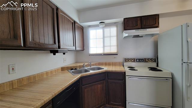 2037 Mohawk Road Pueblo, CO 81001 - Photo 8 of 16 Gallery Image 8