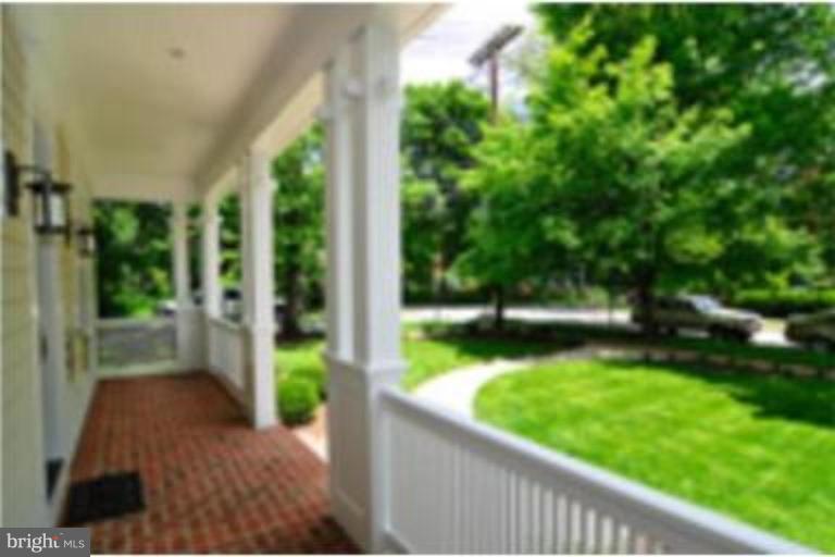 7816 Maple Ridge Road Bethesda, MD 20814 - Photo 5 of 16 a view of yard from a balcony