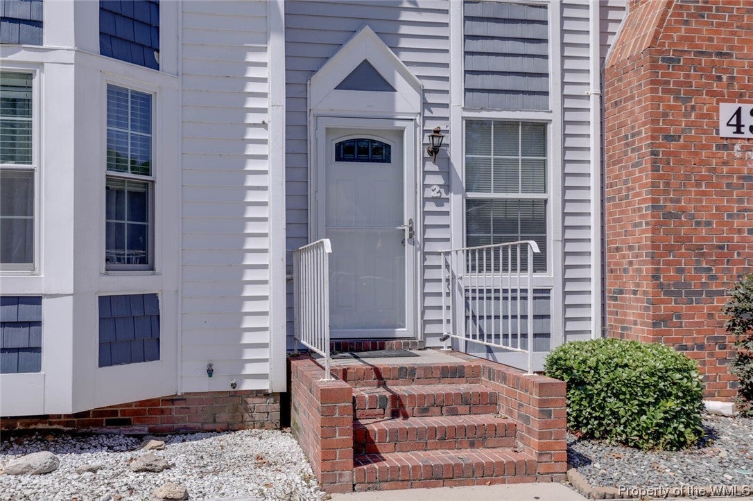 438 Lester Road, Unit 2 Newport News, VA 23601 - Photo 2 of 25 Gallery Image 2