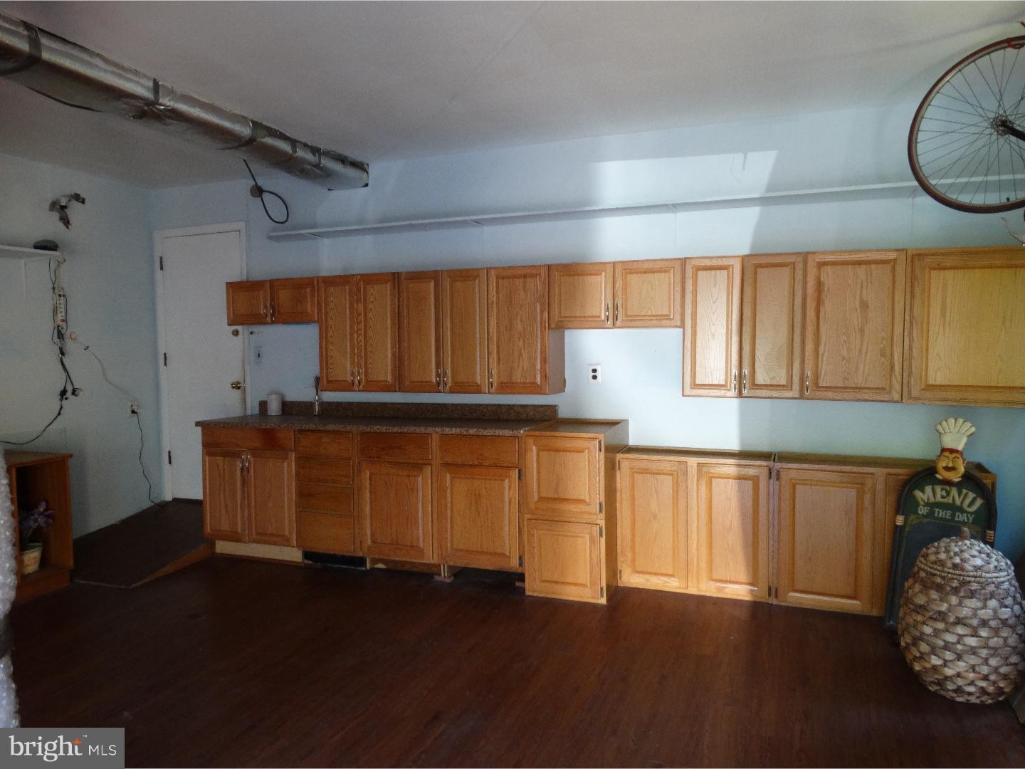 4 Hunters Run Spring House, PA 19002 - Photo 21 of 23 Garage