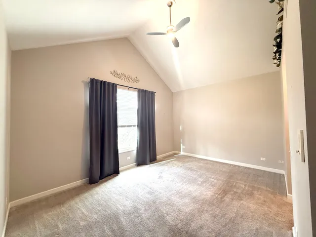 $524,900 | 4 Greenbrier Court, Lake In The Hills, IL 60156