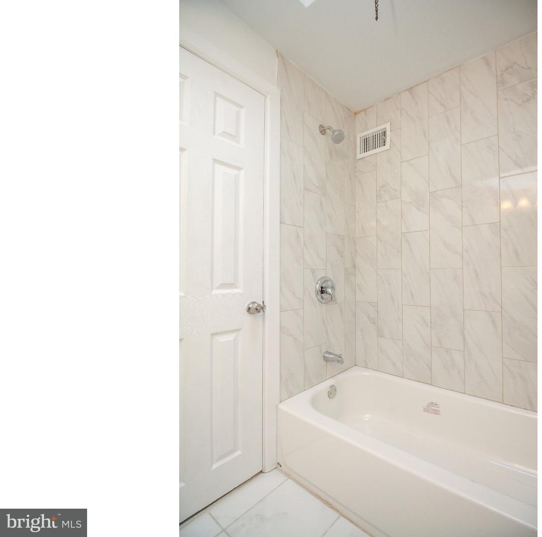 1401 Vernon Road Philadelphia, PA 19150 - Photo 18 of 25 Bathroom
