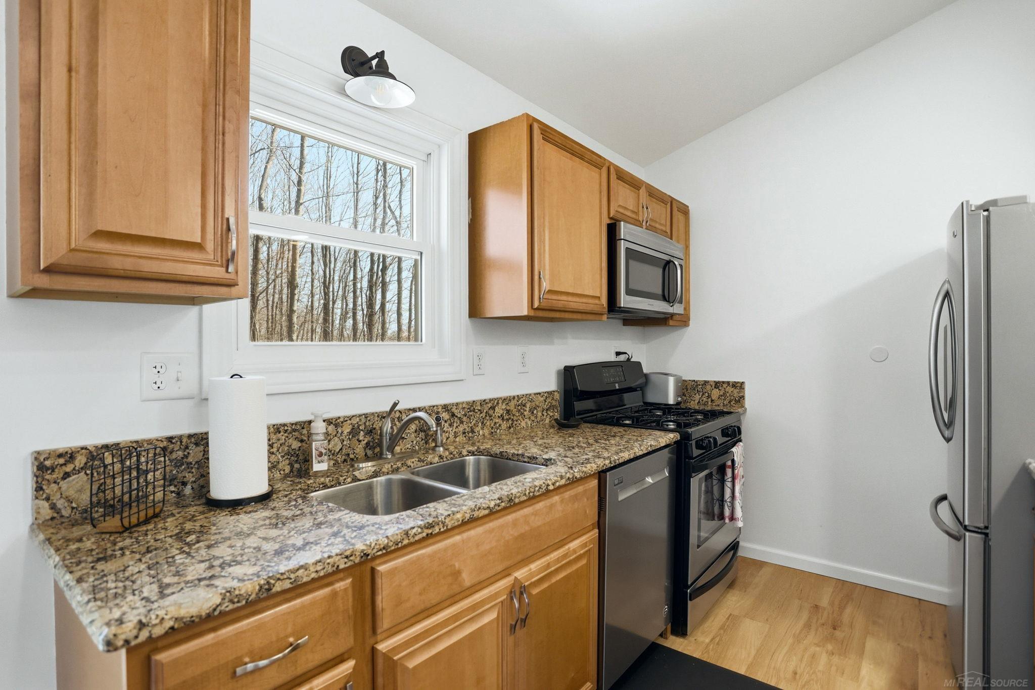 8191 Elms Road Birch Run, MI 48415 - Photo 16 of 55 50202999-9021ab76-e526-4266-ad93-258f838b97a5.JPG