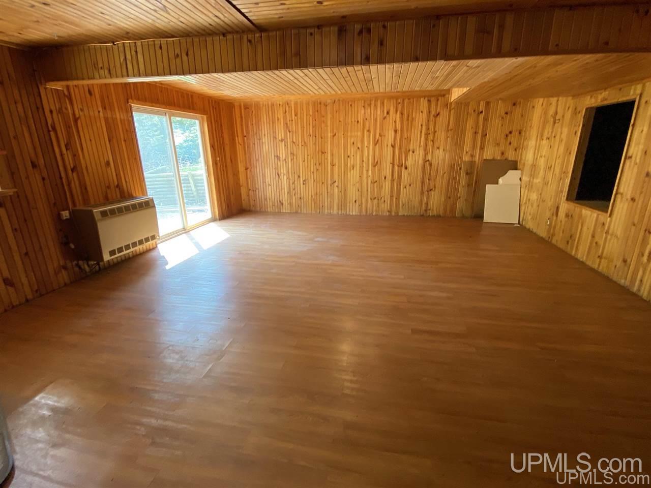13477 10th Road Garden, MI 49835 - Photo 10 of 37