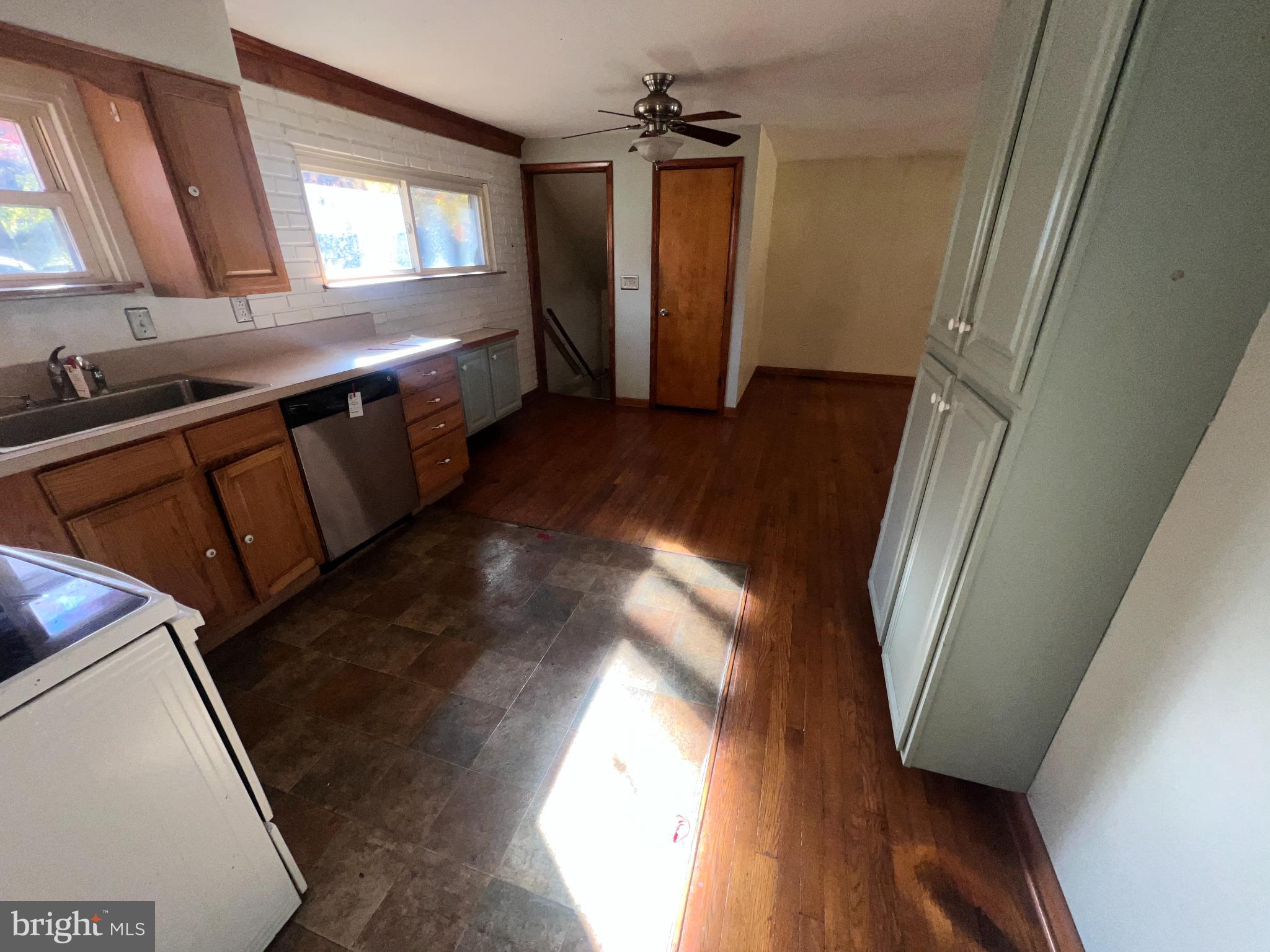 1074 Braddock Road Cumberland, MD 21502 - Photo 12 of 38 Kitchen towards dining area