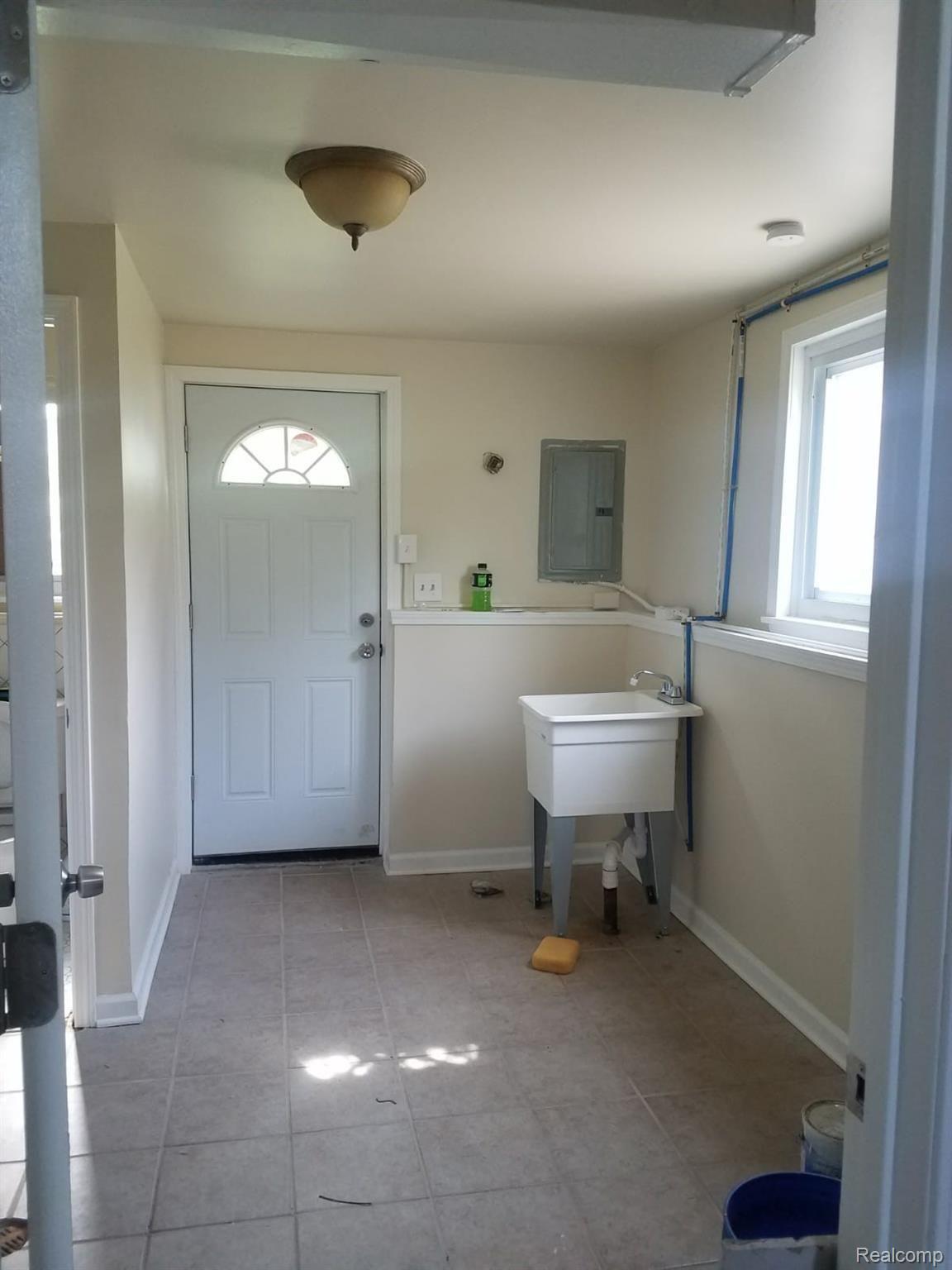 4074 Spring Hill Avenue Inkster, MI 48141 - Photo 12 of 16 PHOTO-2019-06-14-16-43-45 (3).jpg