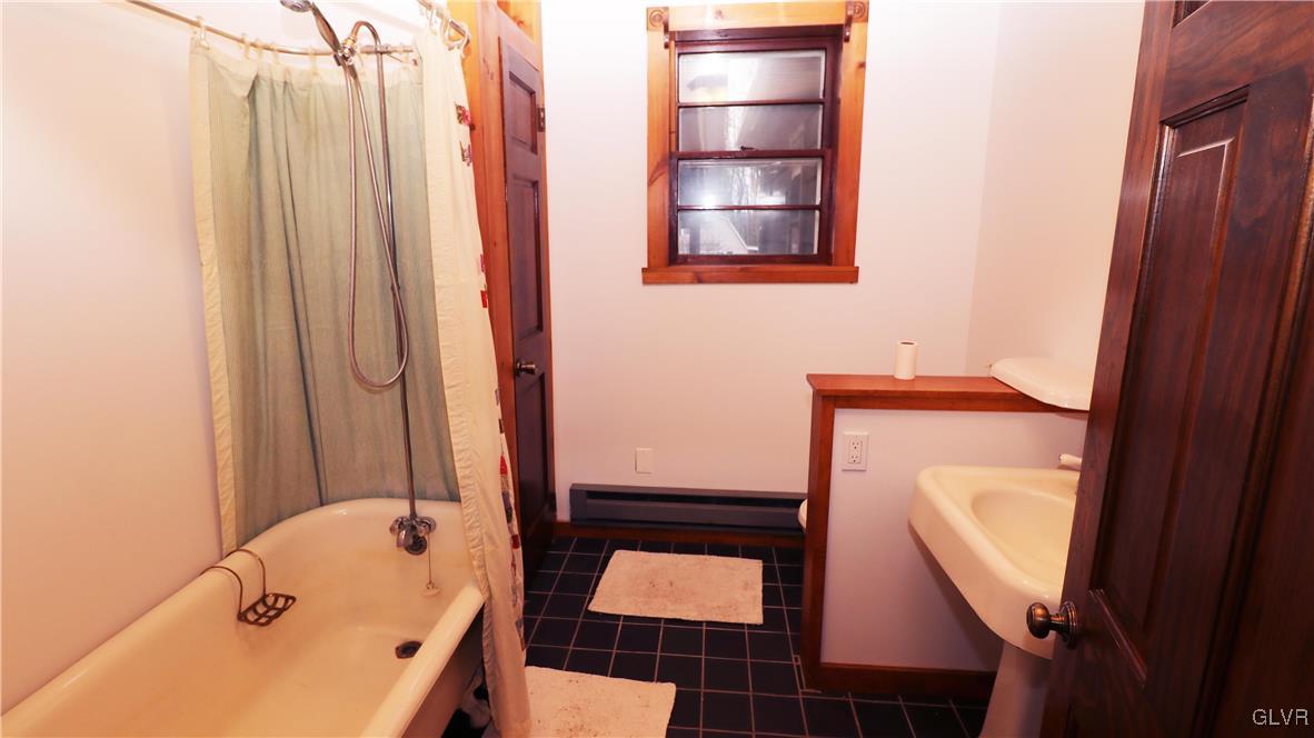6917 Old Grange Road Slatington, PA 18080 - Photo 13 of 20 Gallery Image 13
